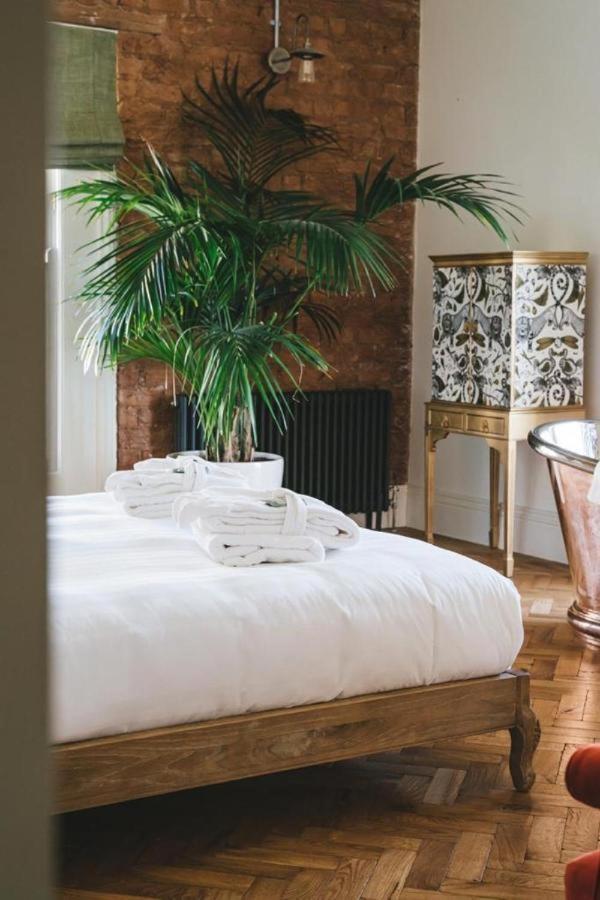 The Palm Hotel