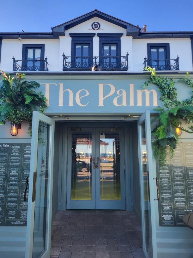 Hotel The Palm