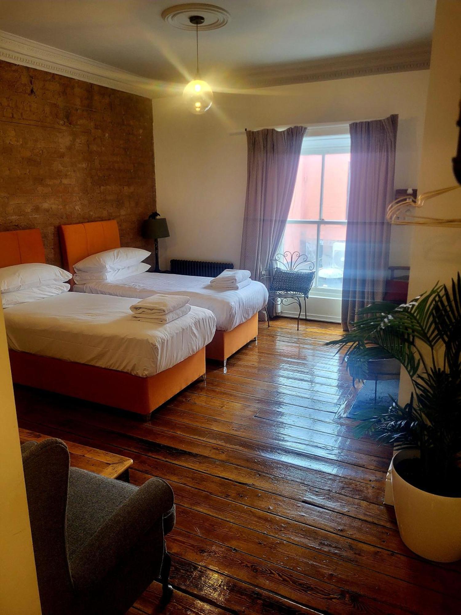 Hotel The Palm